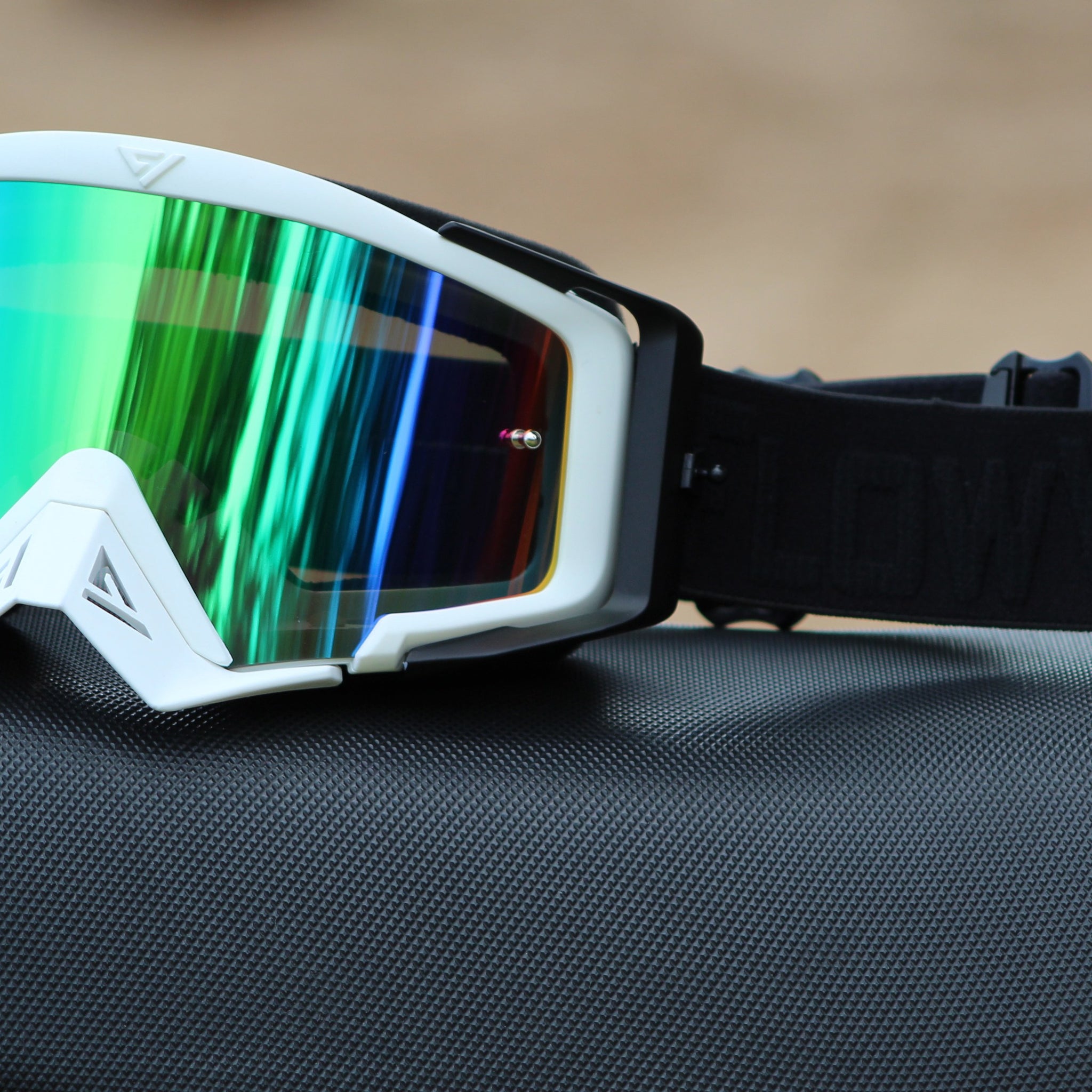 Flow Vision Rythem™ Motocross Goggle: Black Out
