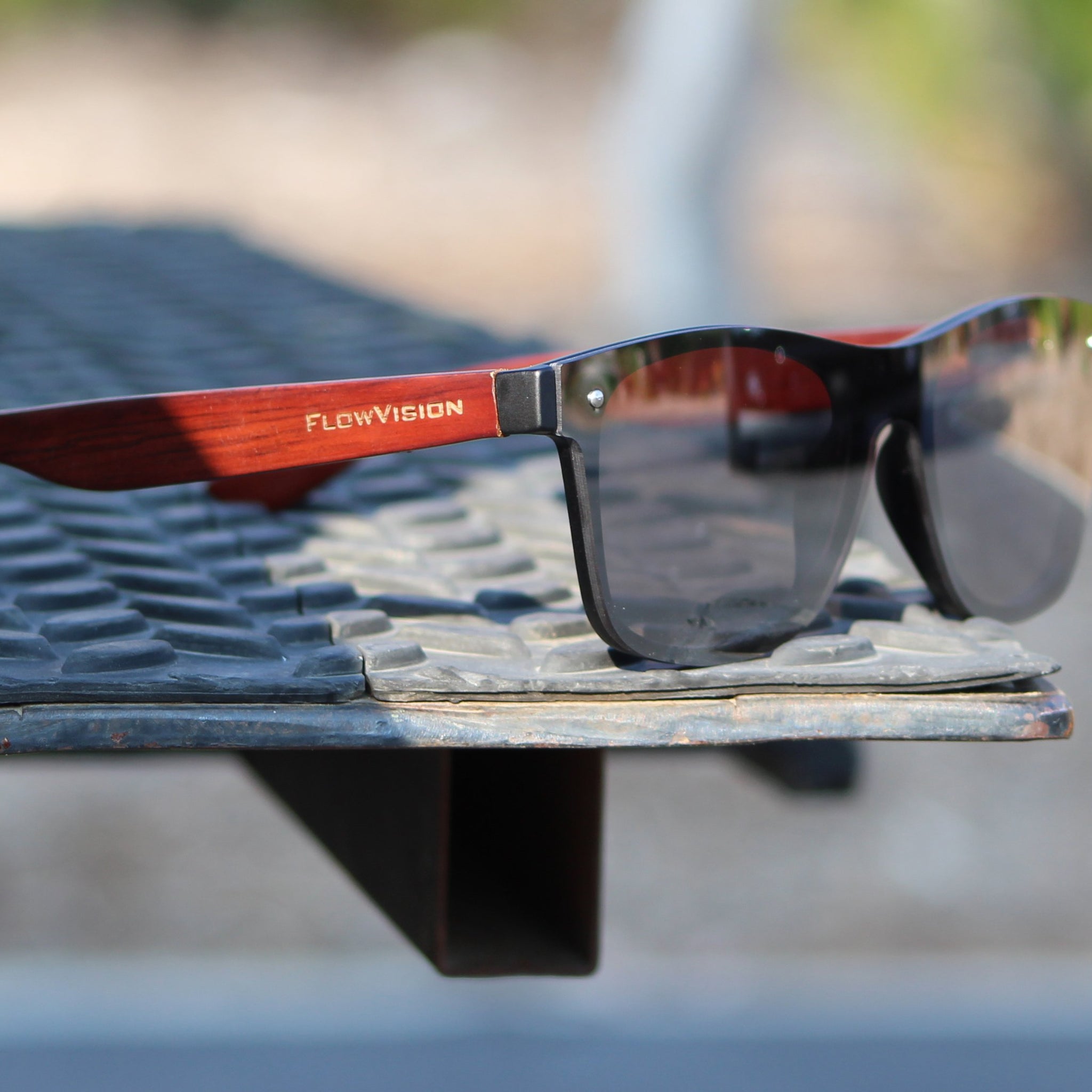 Flow Vision Rythem™ Sunglasses: Chrome